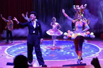 Foto - Circo & Muita Diversão!