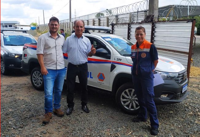 Nova viatura para Defesa Civil