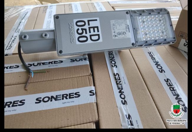 TROCA DAS LÂMPADAS PARA LUMINÁRIAS DE LED! 