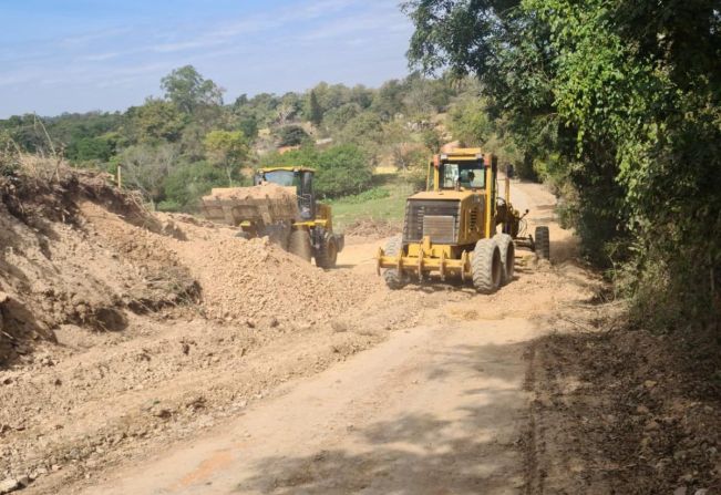 Serviço de suspensão do aterro é histórico e visa solucionar um ponto crítico.